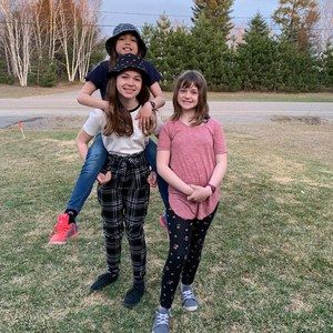 Meet your Posher, Karine